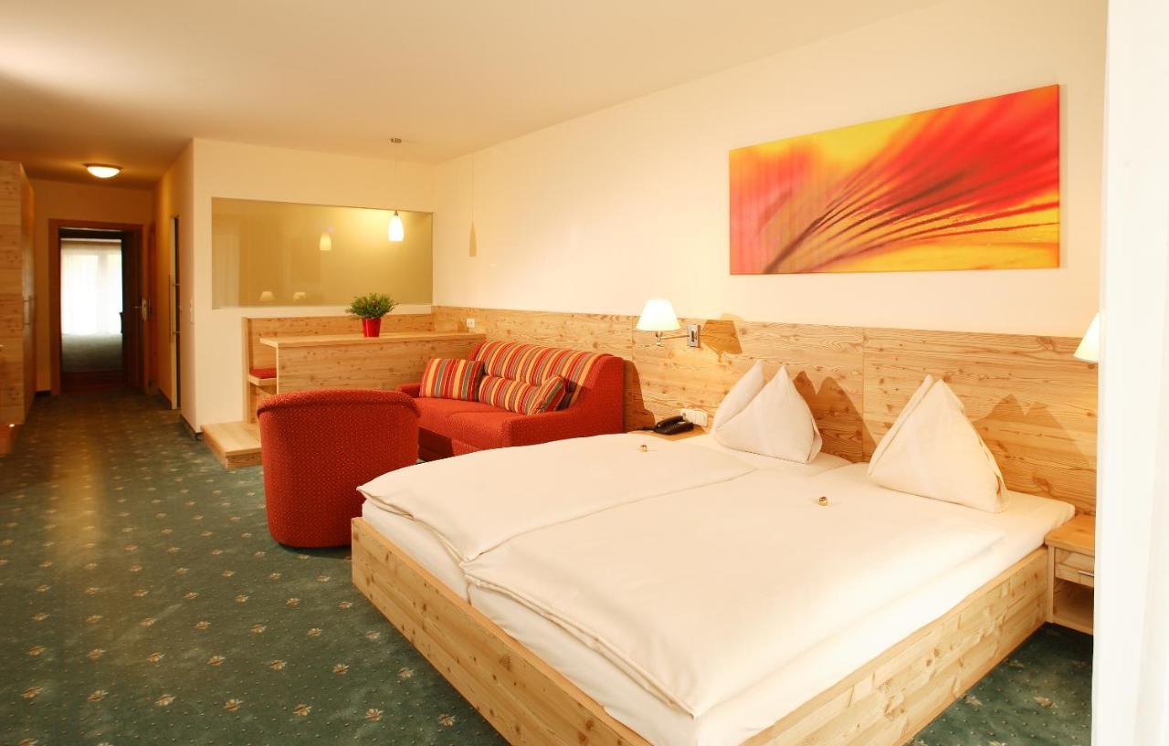 Hotel Leonhard ลีโอกัง ภายนอก รูปภาพ