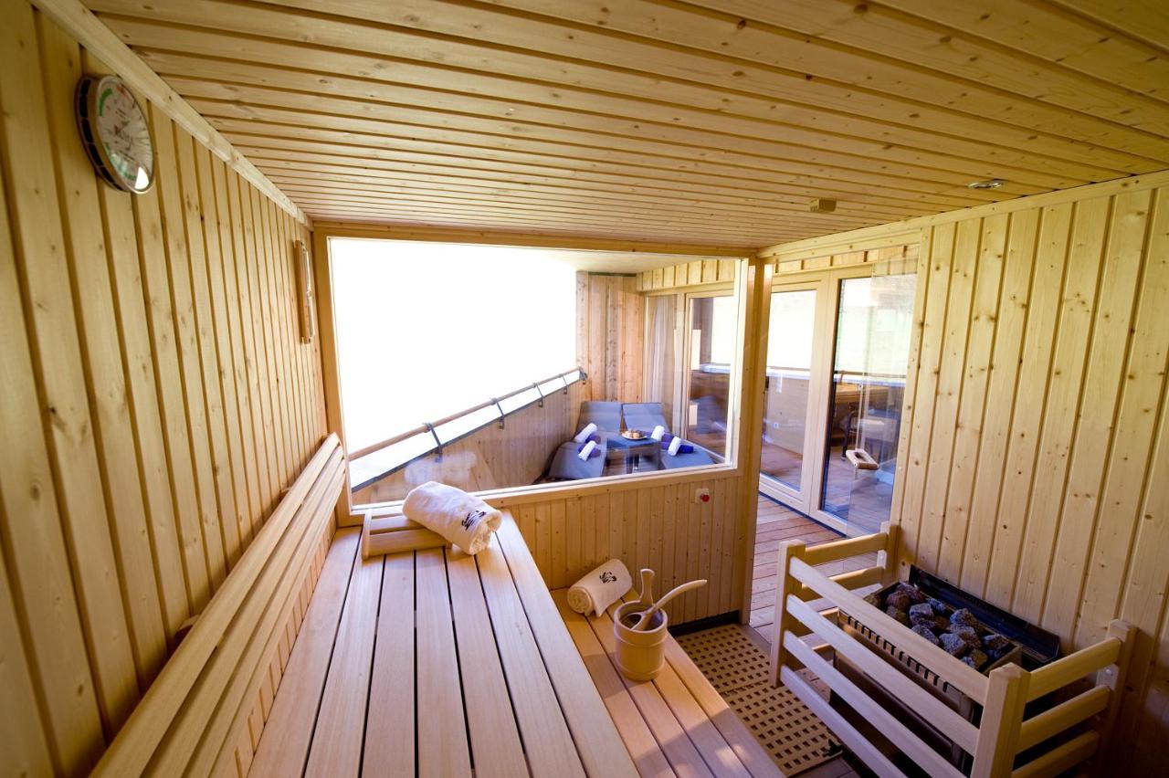 Hotel Leonhard ลีโอกัง ภายนอก รูปภาพ