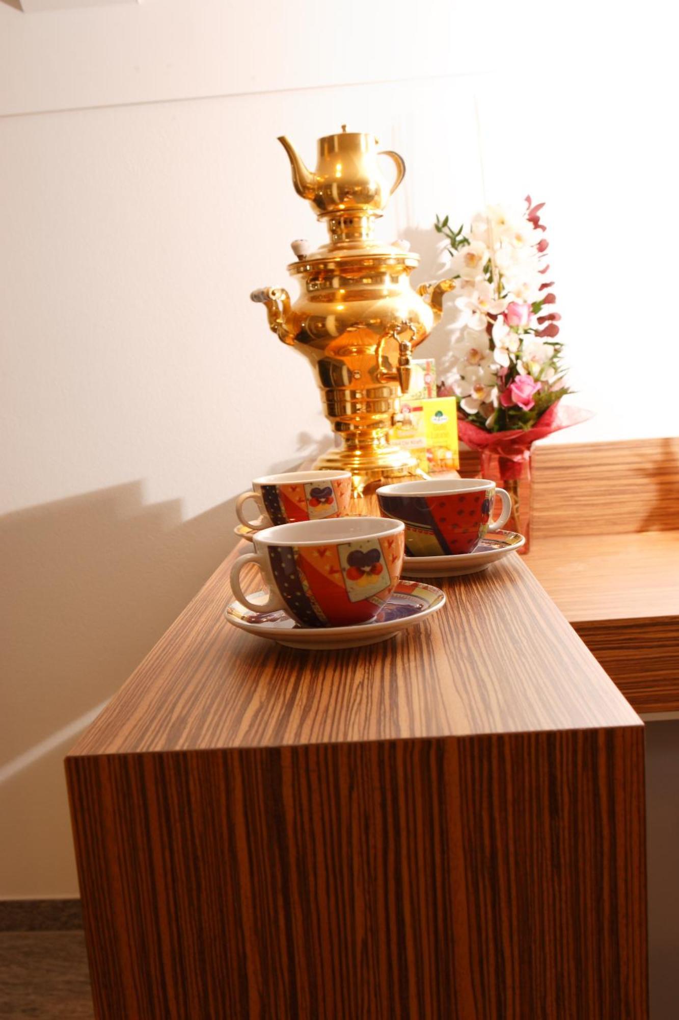Hotel Leonhard ลีโอกัง ภายนอก รูปภาพ